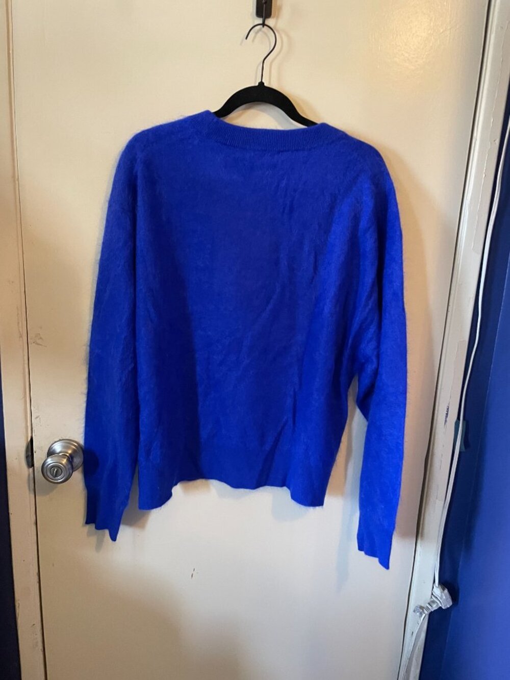 NWT Aritizia Brushed Cashmere Sweater - Picture 5 of 5